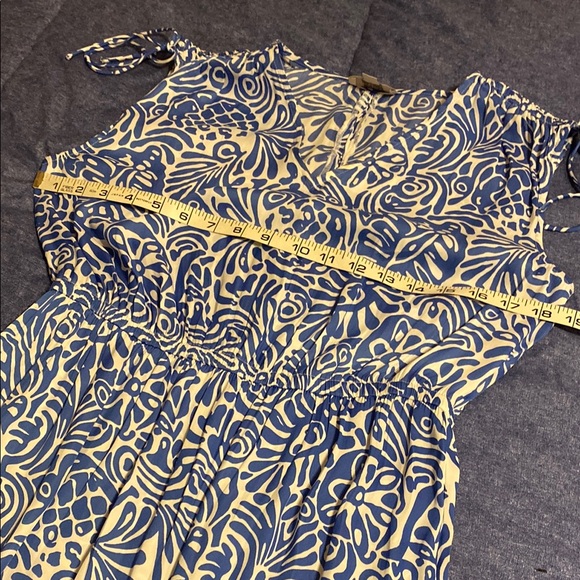 Blue and White Sleeveless V-Neck Midi Sundress - Picture 5 of 8